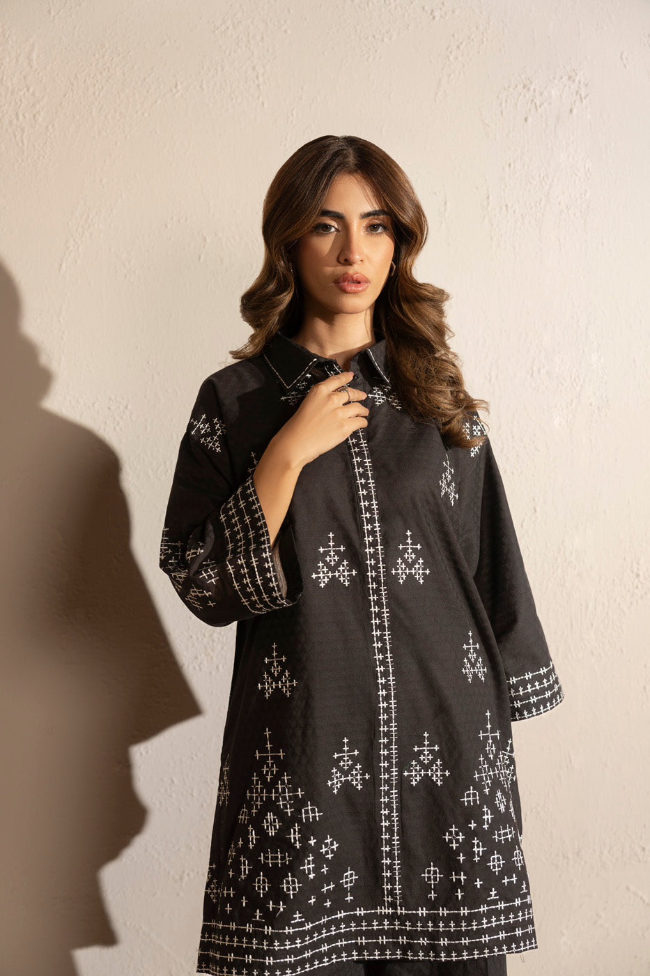 RTW | SHIRT & BOOTCUT PANTS