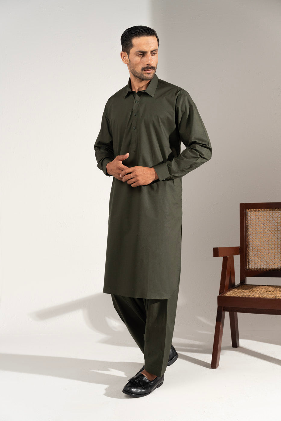 Slim Fit Kameez Shalwar
