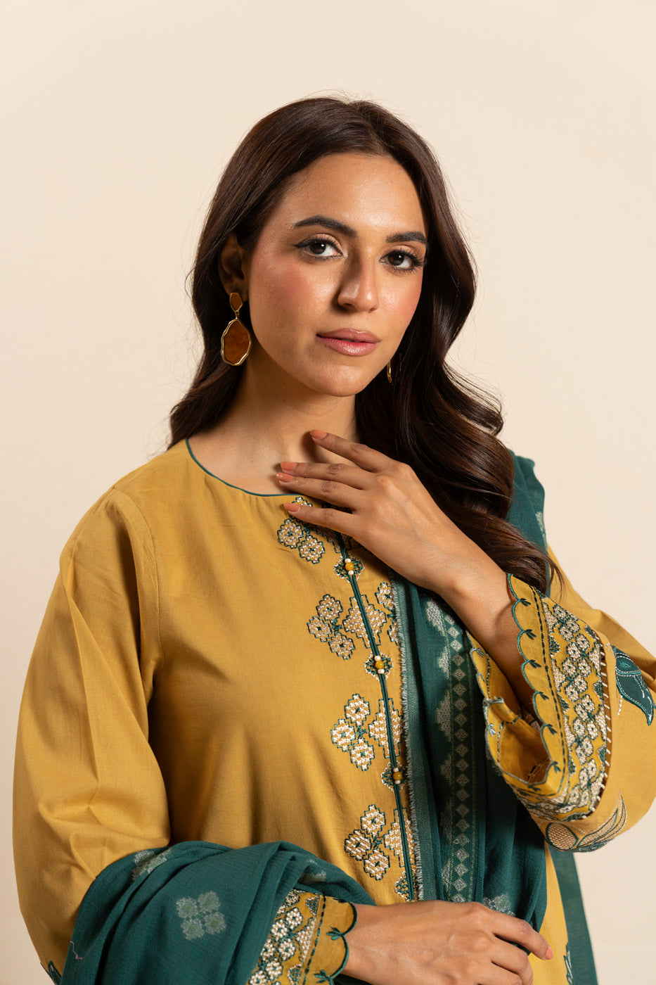 RTS  | SHIRT, TROUSER & DUPATTA