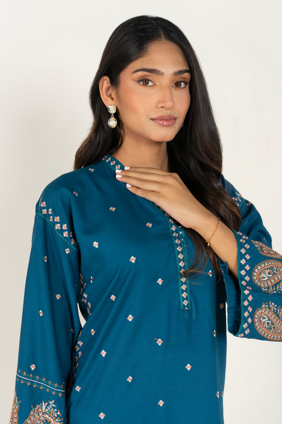 RTW | SHIRT & TROUSER