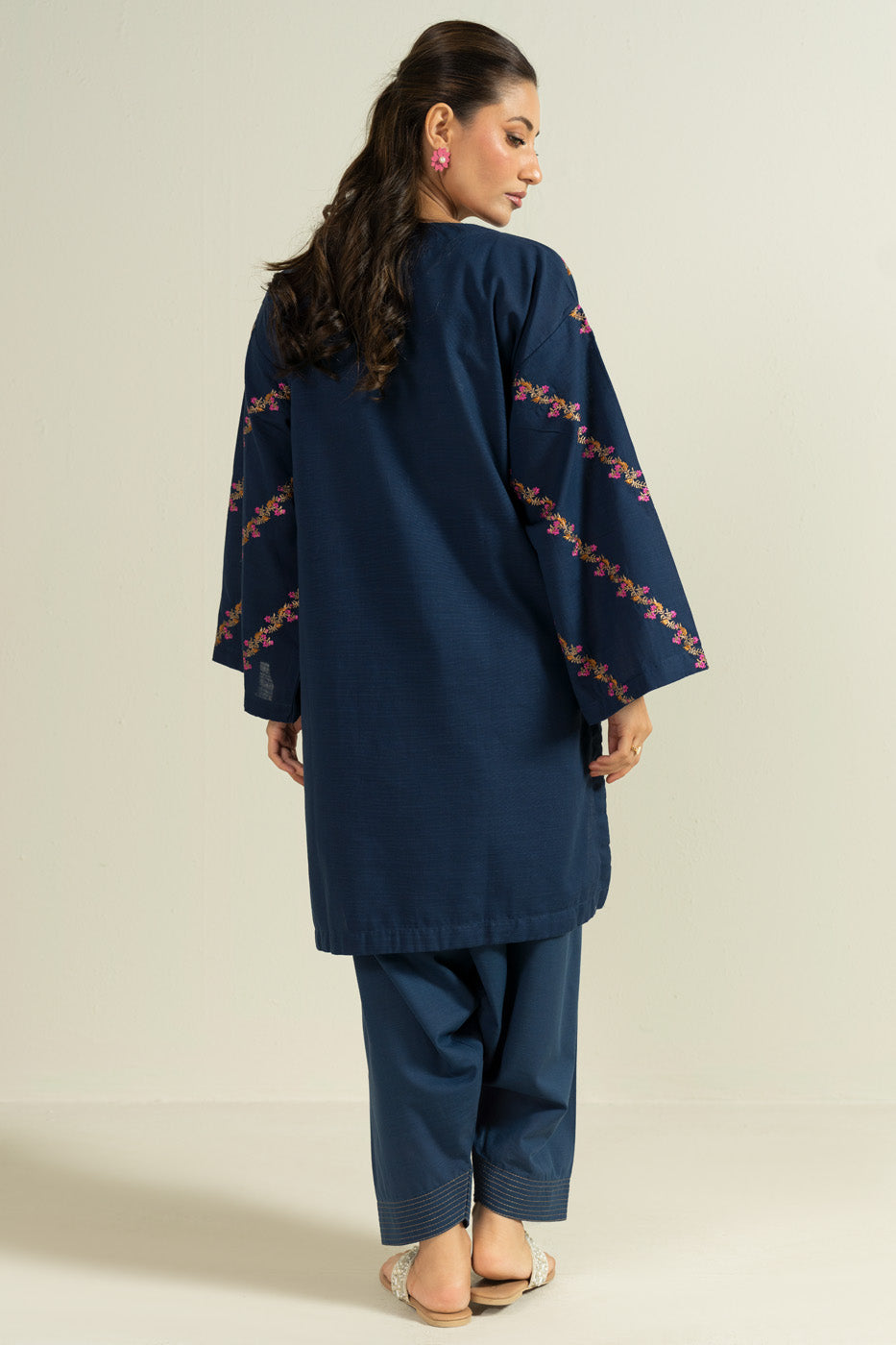 RTW | SHIRT & TROUSER