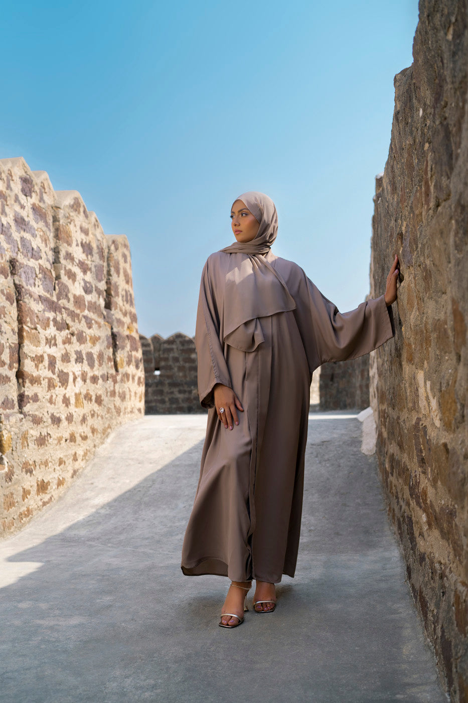 RTW | ABAYA & STOLE