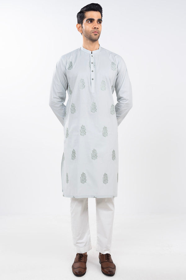 Regular Fit Embroidered Kurta