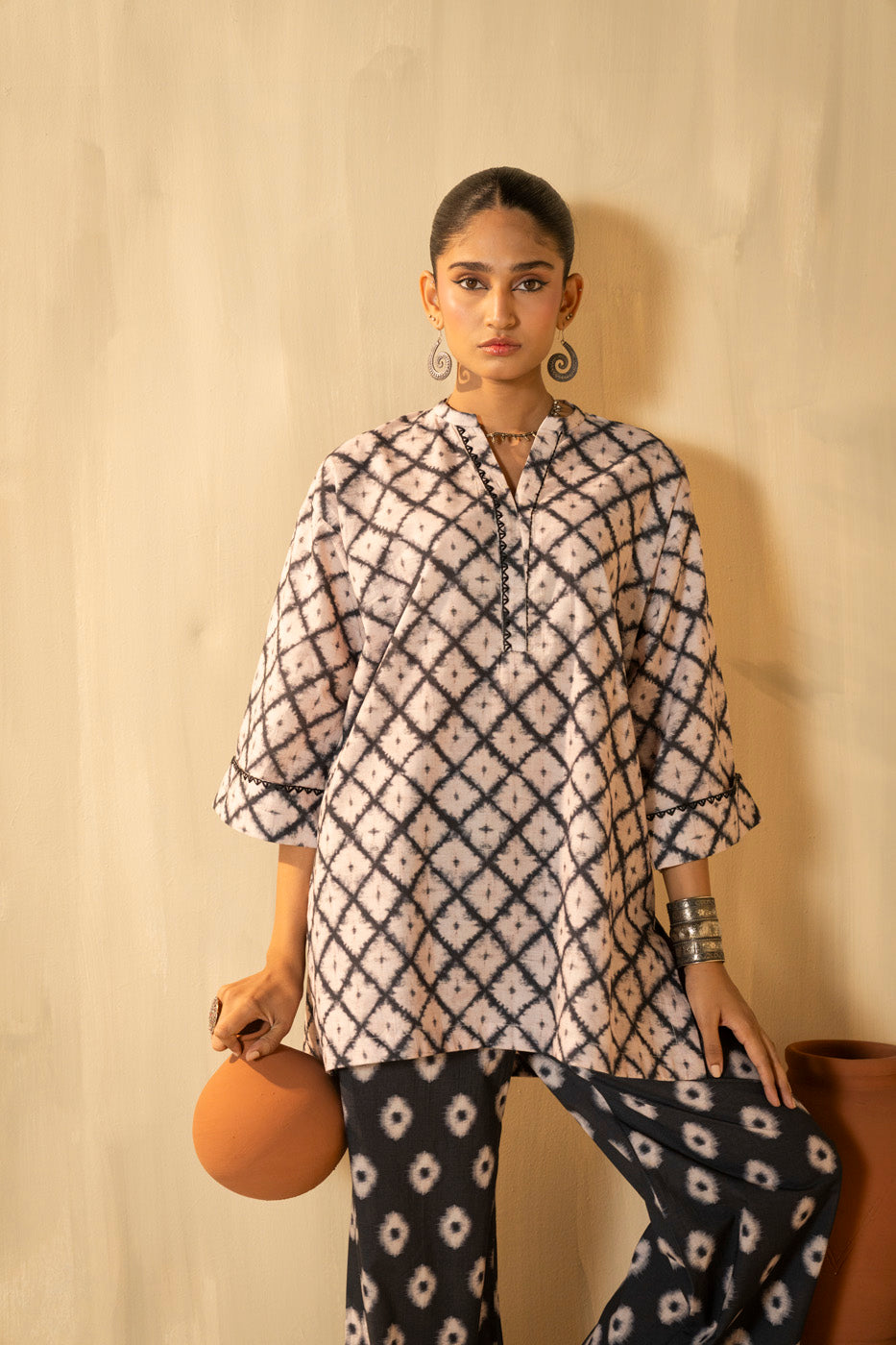 RTW | SHIRT & BOOTCUT PANT