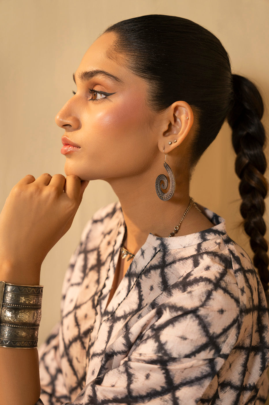 RTW | SHIRT & BOOTCUT PANT