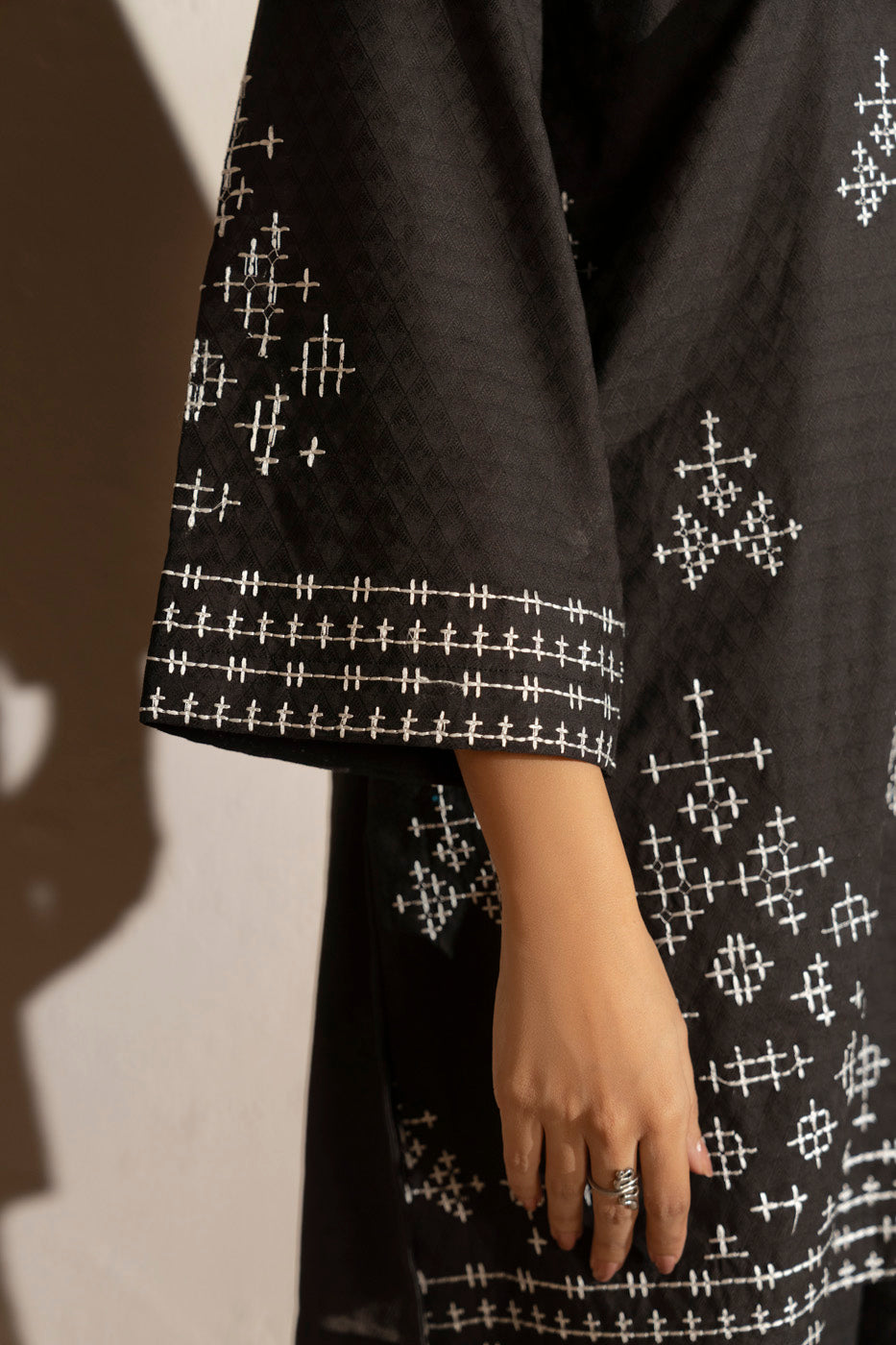 RTW | SHIRT & BOOTCUT PANTS