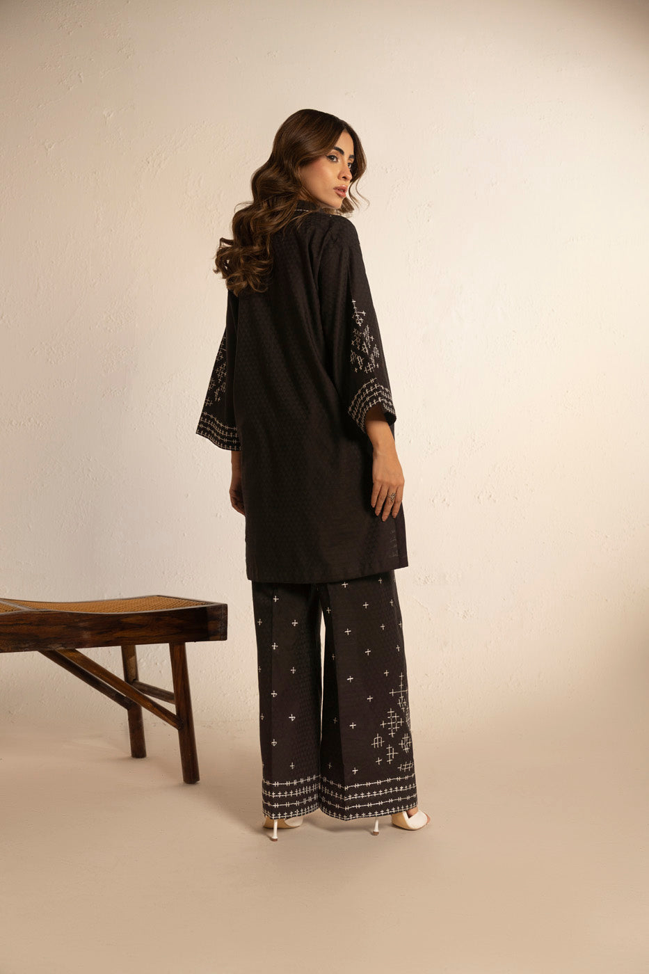 RTW | SHIRT & BOOTCUT PANTS