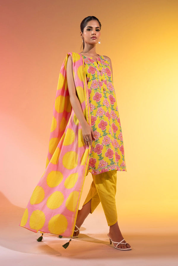 2 Pc Printed Lawn Suit With Silver Lawn Dupatta