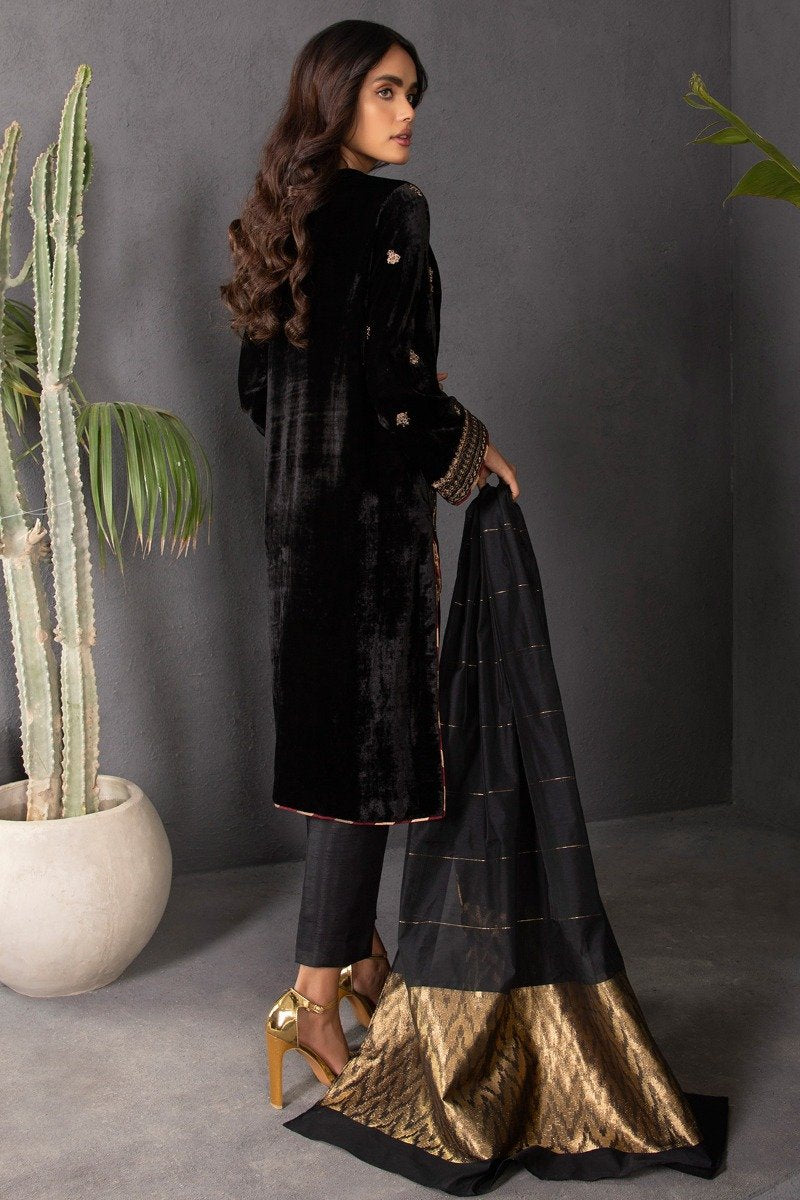 3 Pc Velvet Outfit Alkaram International store