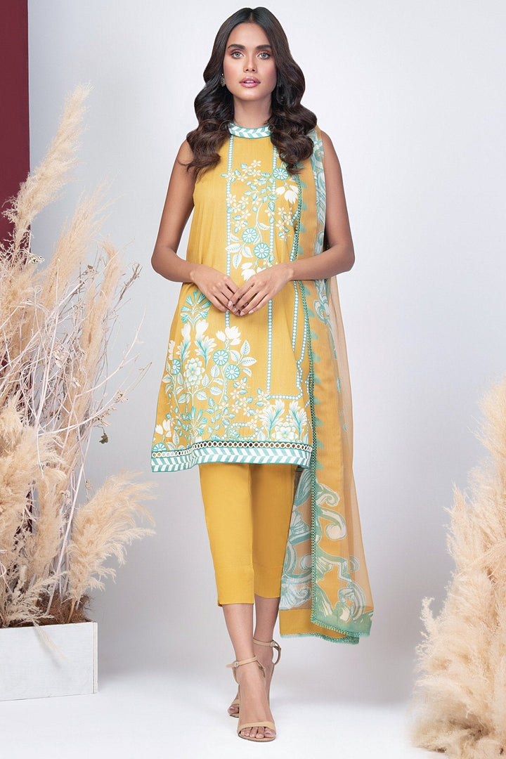 3 Pc Printed Cambric Suit With Chiffon Dupatta