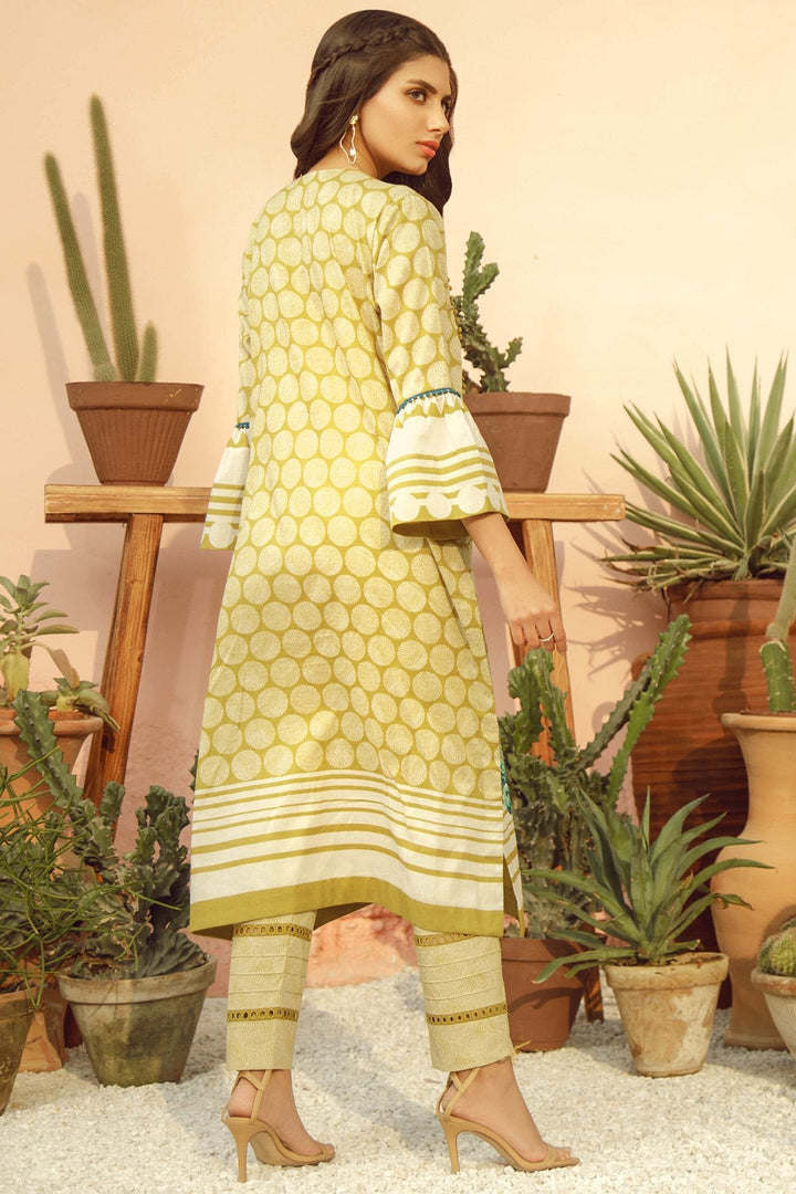 2 Piece Printed Lawn Suit With Printed Cambric Trouser